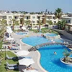 باغونا هوليداي شقة فندقية 3*