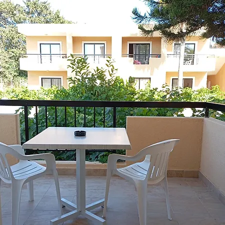 باغونا هوليداي شقة فندقية