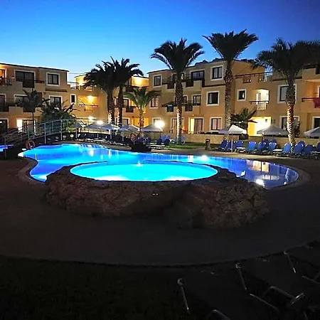 Pagona Aparthotel 3*