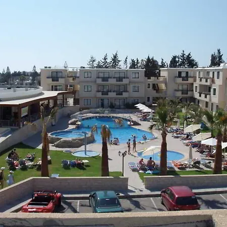 باغونا هوليداي 3*